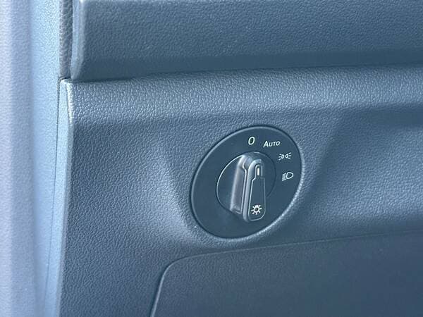 Volkswagen Jetta 2018 — Миниатюра 15