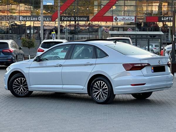 Volkswagen Jetta 2018 — Миниатюра 4