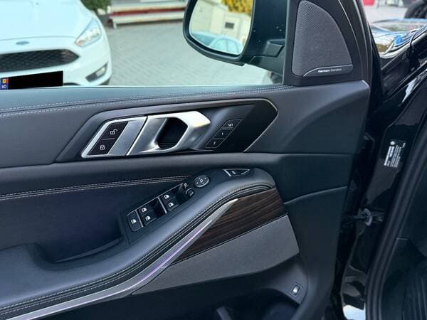 BMW X5 5.0e 2024 — Миниатюра 17