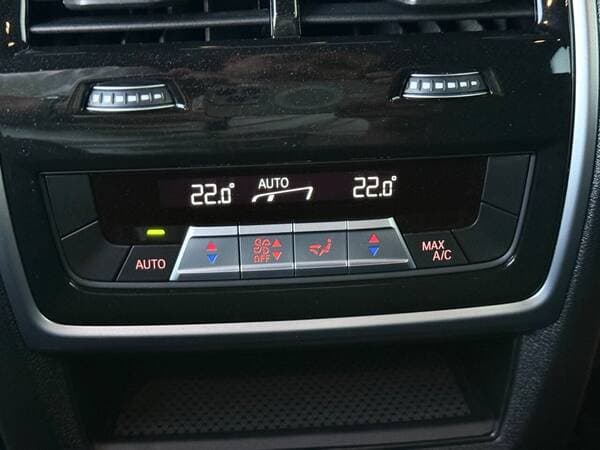 BMW X5 5.0e 2024 — Миниатюра 21