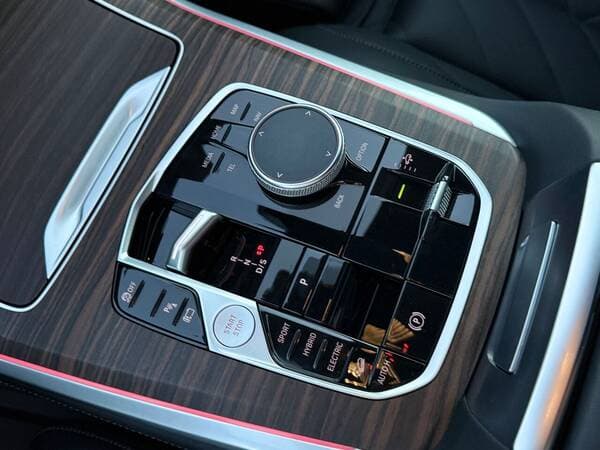 BMW X5 5.0e 2024 — Миниатюра 15