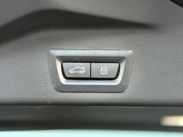 BMW X5 5.0e 2024 — Миниатюра 25