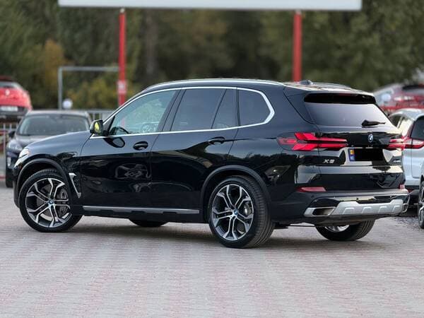 BMW X5 5.0e 2024 — Миниатюра 4