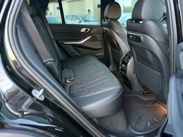 BMW X5 5.0e 2024 — Миниатюра 19