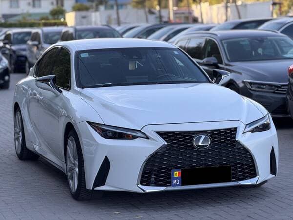 2021 Lexus IS 300 — Miniatură 2
