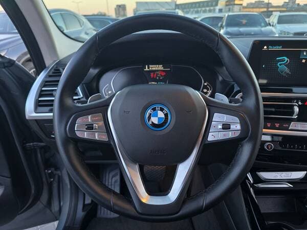 BMW X3 3.0e 2022 — Миниатюра 9