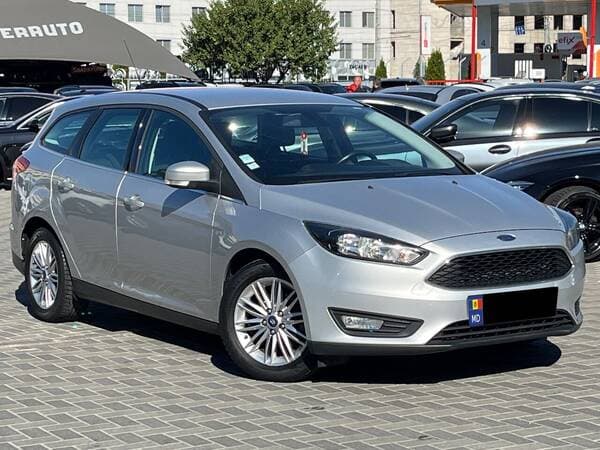 2017 Ford Focus — Miniatură 2