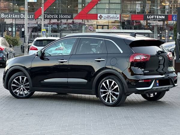 2017 Kia Niro — Miniatură 3