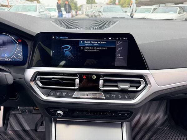 2021 BMW 330E — Miniatură 15