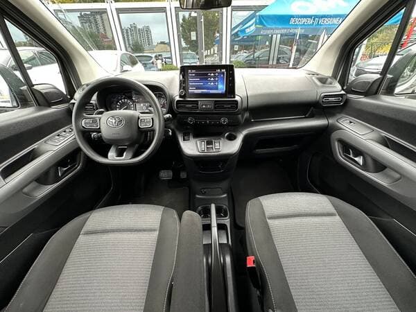 Toyota Proace City Verso 2024 — Миниатюра 7