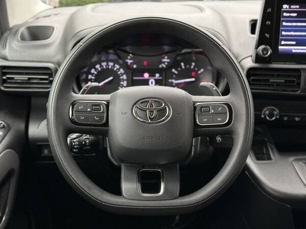 Toyota Proace City Verso 2024 — Миниатюра 9