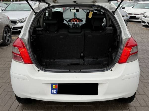 Toyota Yaris 2010 — Миниатюра 15