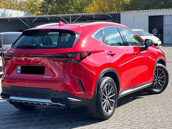 2022 Lexus NX 200 — Miniatură 4