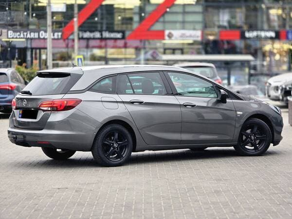 2020 Opel Astra — Miniatură 3