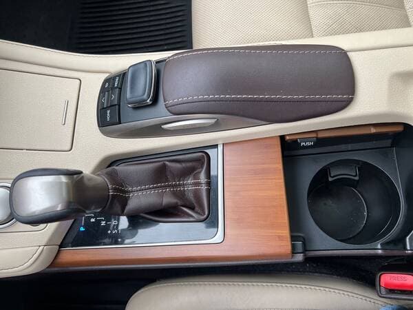 2017 Lexus ES 300h — Miniatură 16