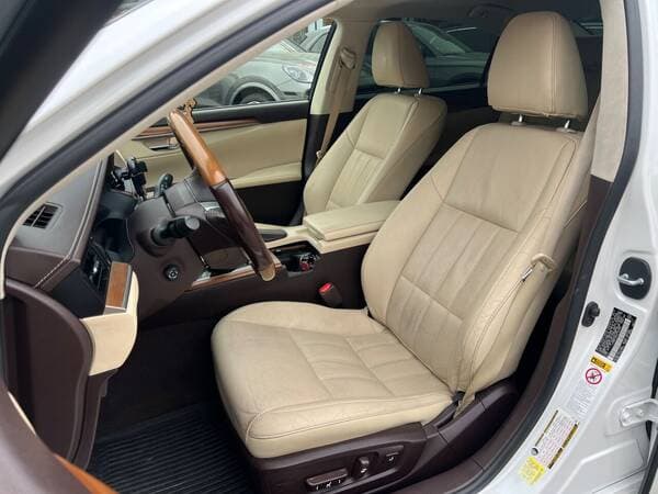 2017 Lexus ES 300h — Miniatură 7