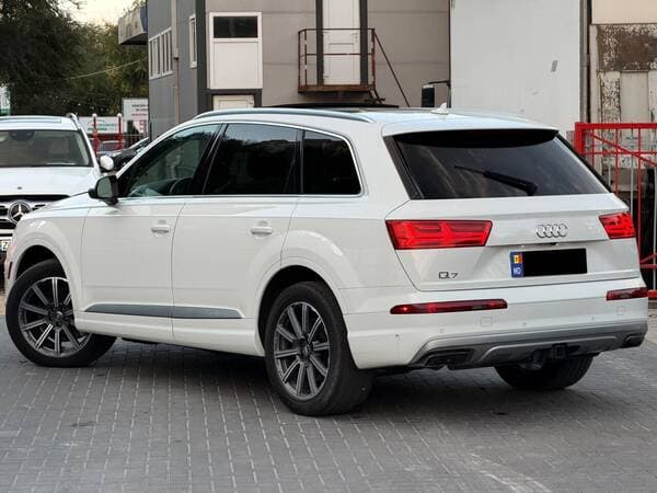 2019 Audi Q7 — Miniatură 3