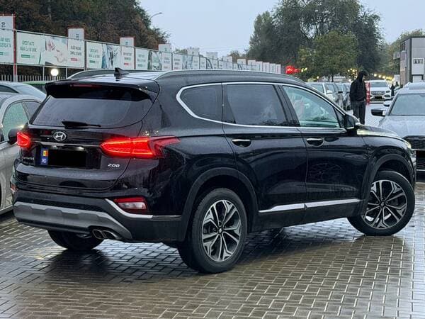 2019 Hyundai Santa Fe — Miniatură 4