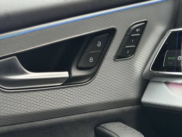 2026 Audi Q8 — Miniatură 13
