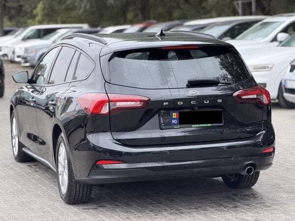 Ford Focus 2022 — Миниатюра 3
