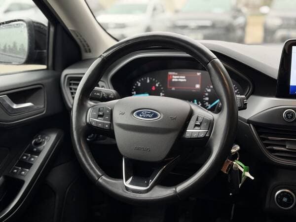 Ford Focus 2022 — Миниатюра 8