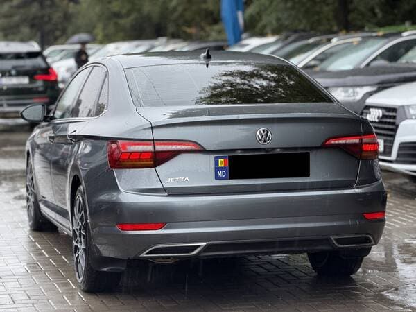 2018 Volkswagen Jetta — Miniatură 3