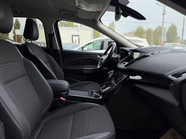 2019 Ford Kuga — Miniatură 16