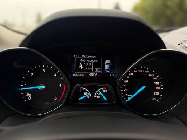 2019 Ford Kuga — Miniatură 11