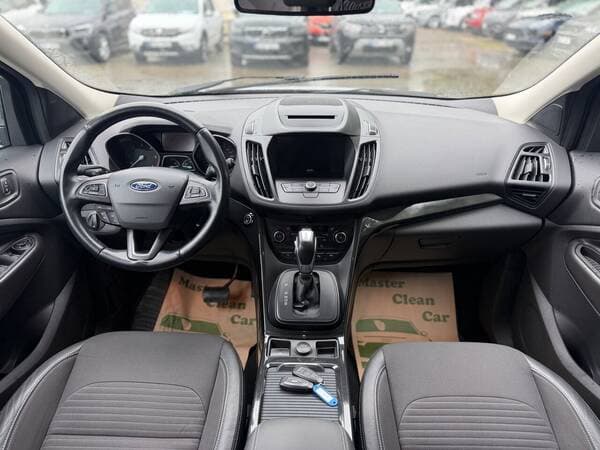 2019 Ford Kuga — Miniatură 8