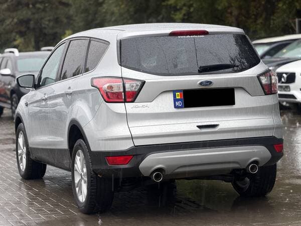 2019 Ford Kuga — Miniatură 4