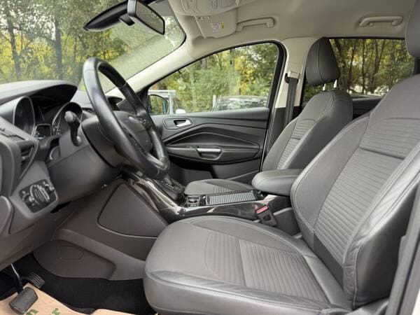 2019 Ford Kuga — Miniatură 6