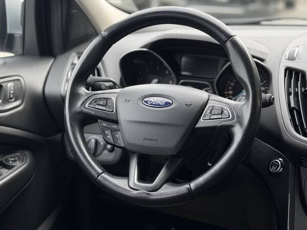 2019 Ford Kuga — Miniatură 9