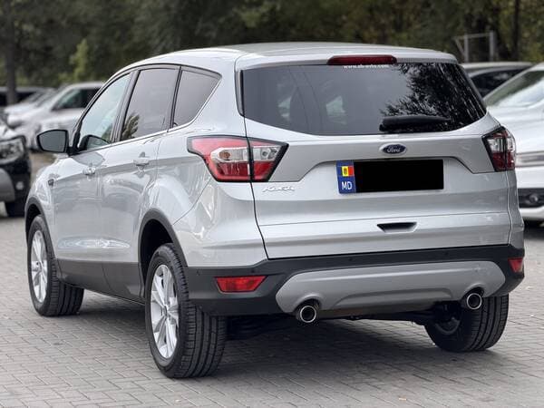 2019 Ford Kuga — Miniatură 2