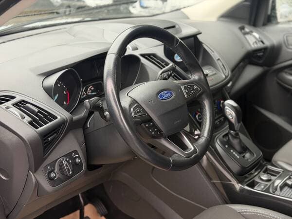 2019 Ford Kuga — Miniatură 9