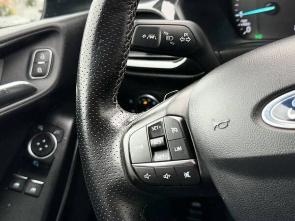 2018 Ford Fiesta — Miniatură 10