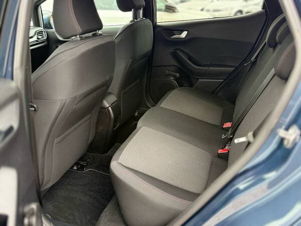 2018 Ford Fiesta — Miniatură 18
