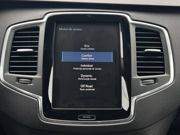 2020 Volvo XC 90 — Miniatură 16