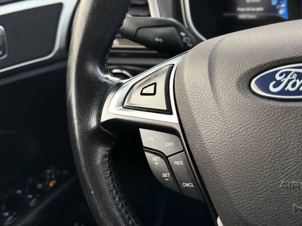Ford Fusion 2018 — Миниатюра 10