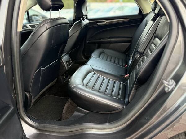 Ford Fusion 2018 — Миниатюра 17