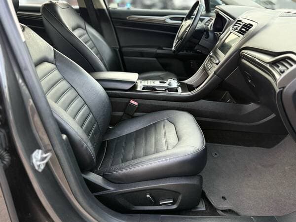 Ford Fusion 2018 — Миниатюра 6