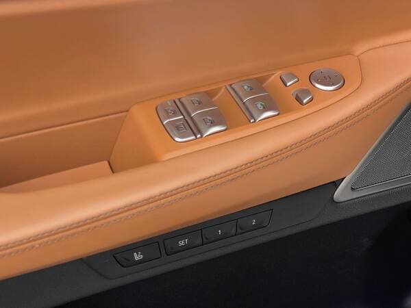 2021 BMW 740 — Miniatură 21