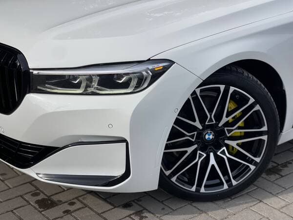 2021 BMW 740 — Miniatură 6