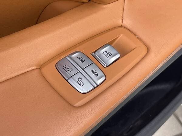 2021 BMW 740 — Miniatură 26