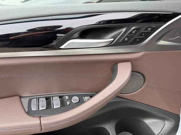 2024 BMW X3 M4.0i — Miniatură 15