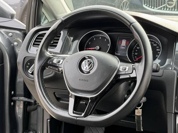 2019 Volkswagen Golf — Miniatură 9