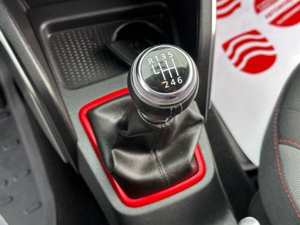 2019 Dacia Duster — Miniatură 13
