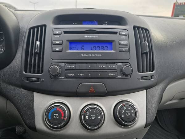 2008 Hyundai Elantra — Miniatură 10