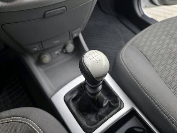 2008 Hyundai Elantra — Miniatură 11