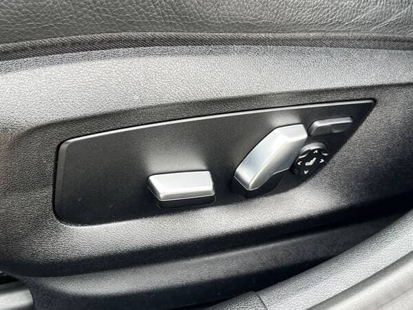 2020 BMW 530 — Miniatură 18