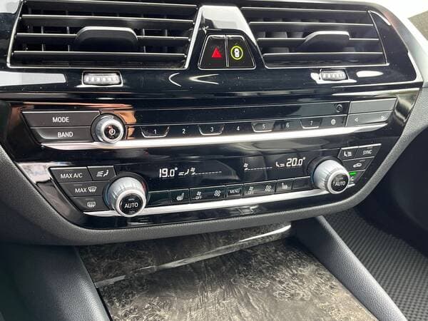 2020 BMW 530 — Miniatură 15